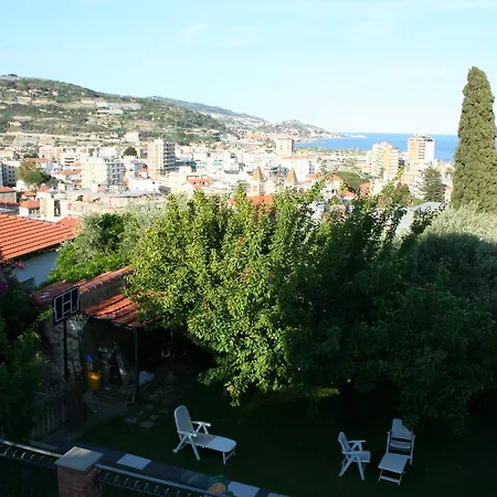 La Dolce Bed & Breakfast